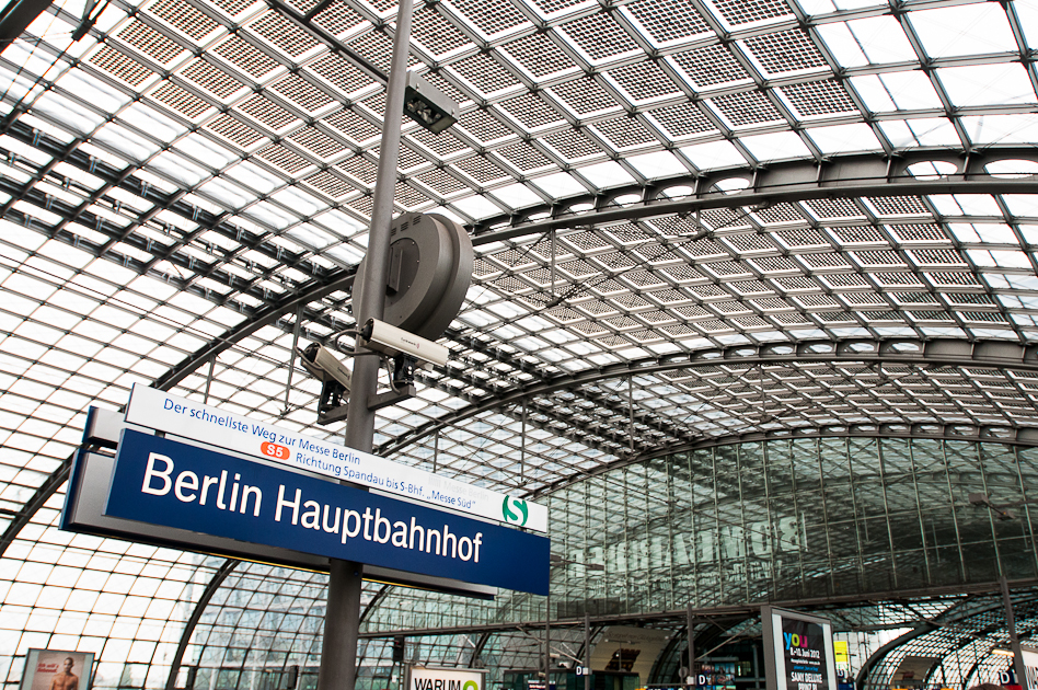 Berlin Hauptbahnhof, Germany, Ethan Klosterman, train